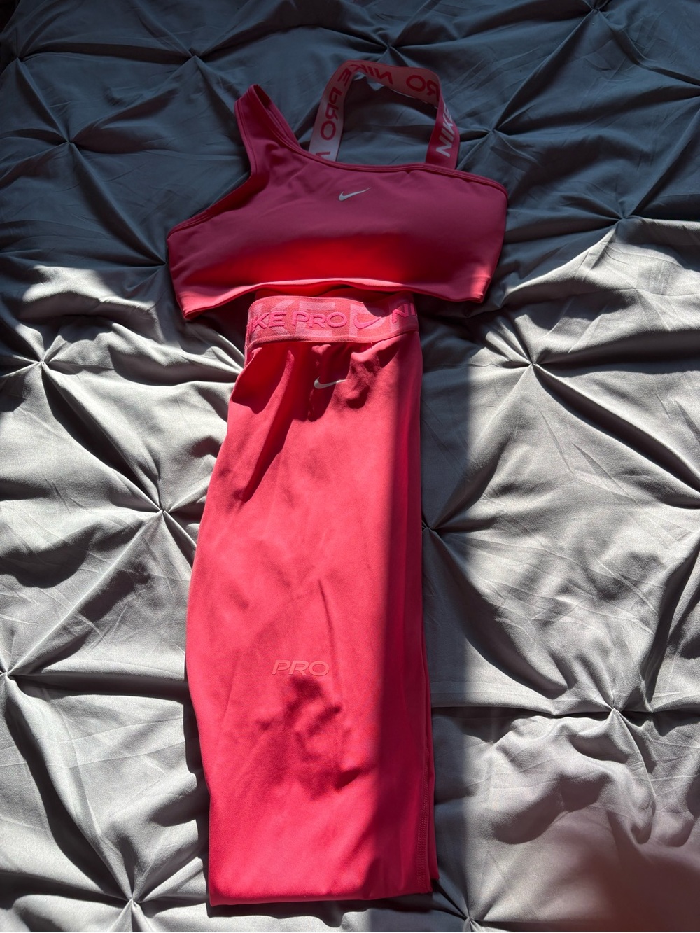 Nike Hot Pink Pro Sports Bra and Leggings Set